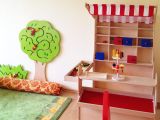 Spielzimmer mit Kaufmannsladen
