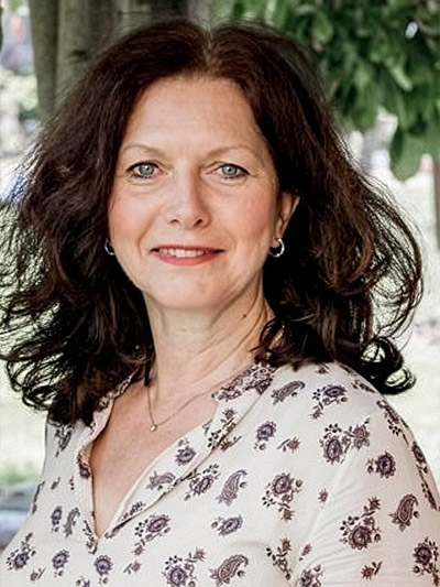 Simone Nast